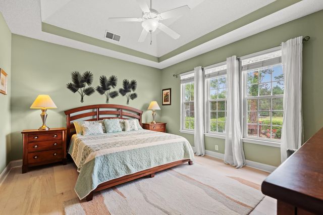 207 Wedgefield Dr., Conway, SC 29526
