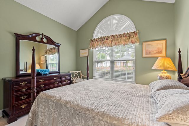 207 Wedgefield Dr., Conway, SC 29526