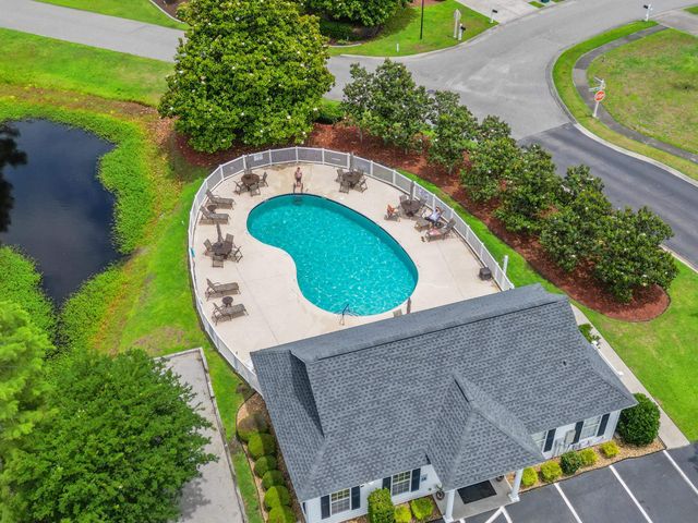 207 Wedgefield Dr., Conway, SC 29526