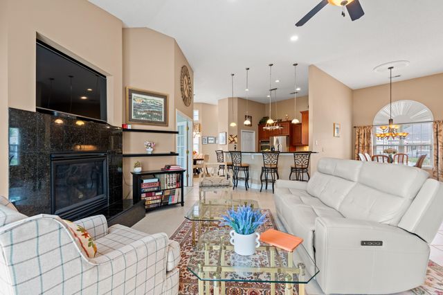 207 Wedgefield Dr., Conway, SC 29526