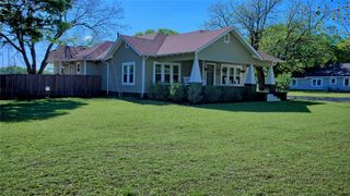 608 S Broad Street, St Jo, TX 76265