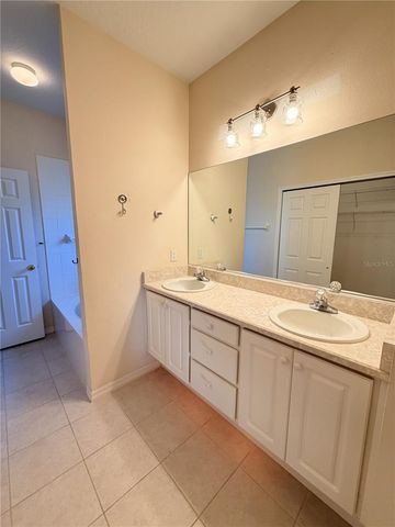 10 WESTFIELD LANE, Palm Coast, FL 32164