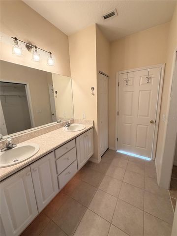 10 WESTFIELD LANE, Palm Coast, FL 32164