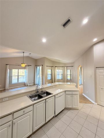 10 WESTFIELD LANE, Palm Coast, FL 32164