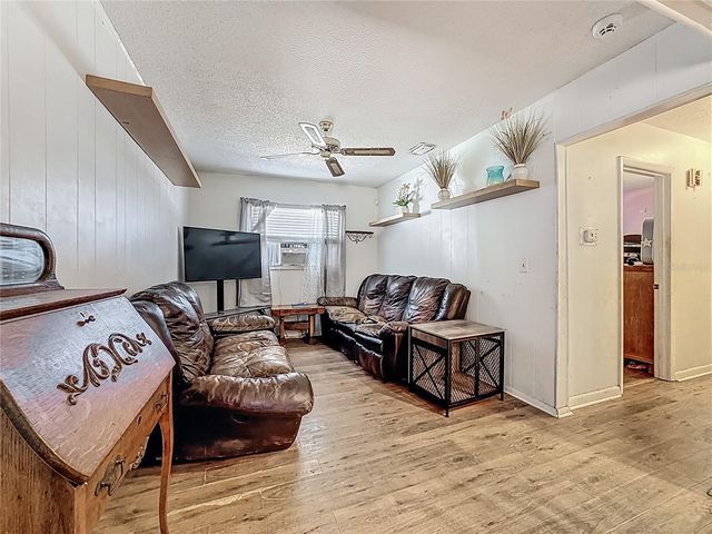 6508 1ST AVENUE W, Bradenton, FL 34209