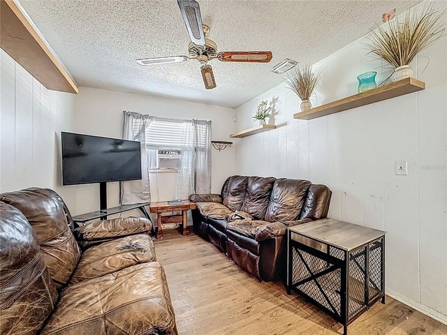 6508 1ST AVENUE W, Bradenton, FL 34209