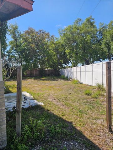 6508 1ST AVENUE W, Bradenton, FL 34209