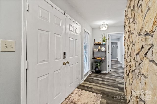 16144 Tana Tea Circle, Tega Cay, SC 29708