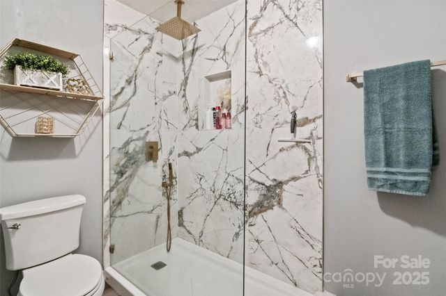 16144 Tana Tea Circle, Tega Cay, SC 29708