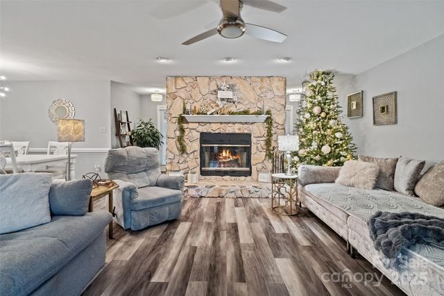 16144 Tana Tea Circle, Tega Cay, SC 29708