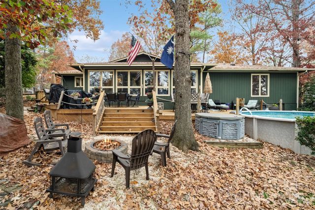 16144 Tana Tea Circle, Tega Cay, SC 29708