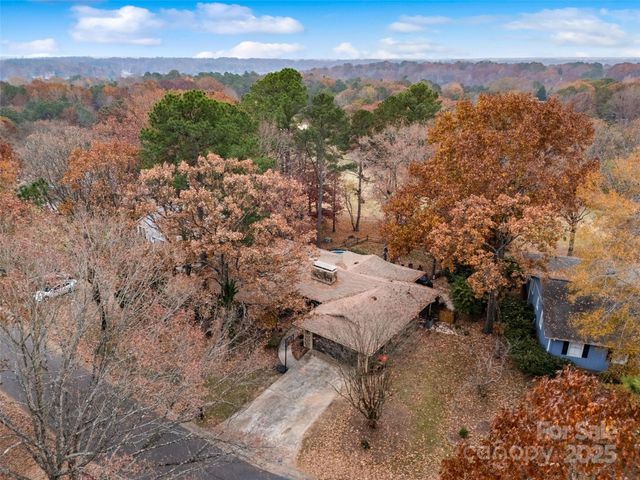 16144 Tana Tea Circle, Tega Cay, SC 29708