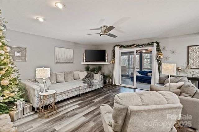 16144 Tana Tea Circle, Tega Cay, SC 29708