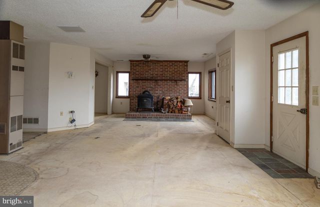 4404 & 4398 S BOWERS RD, Milford, DE 19963