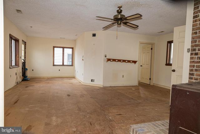 4404 & 4398 S BOWERS RD, Milford, DE 19963