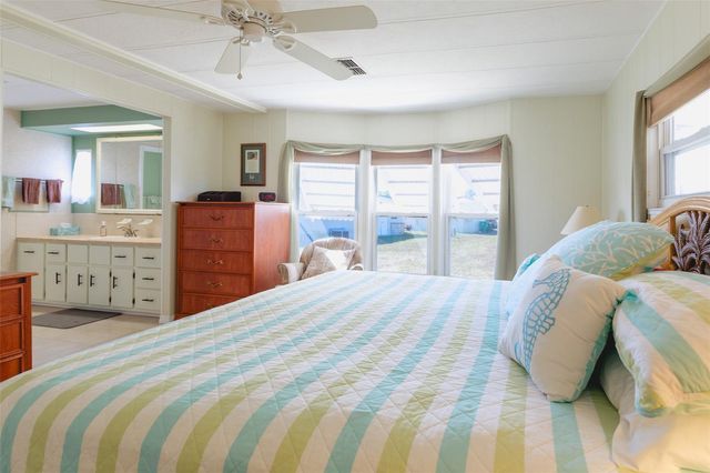 2100 KINGS HIGHWAY W 1059, Port Charlotte, FL 33980