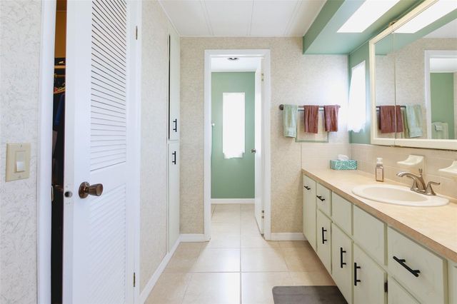 2100 KINGS HIGHWAY W 1059, Port Charlotte, FL 33980