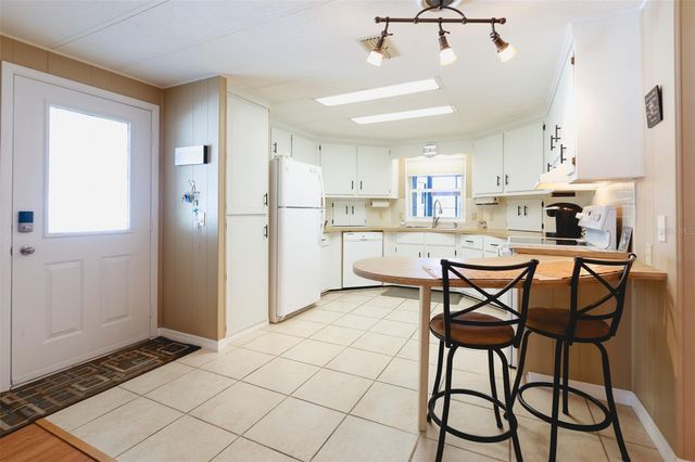 2100 KINGS HIGHWAY W 1059, Port Charlotte, FL 33980