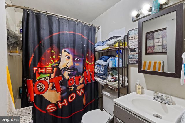 8002 FT SMALLWOOD RD, Baltimore, MD 21226