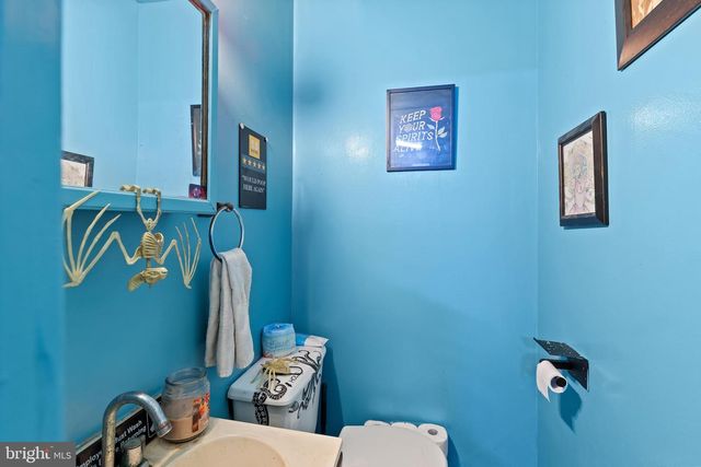 8002 FT SMALLWOOD RD, Baltimore, MD 21226