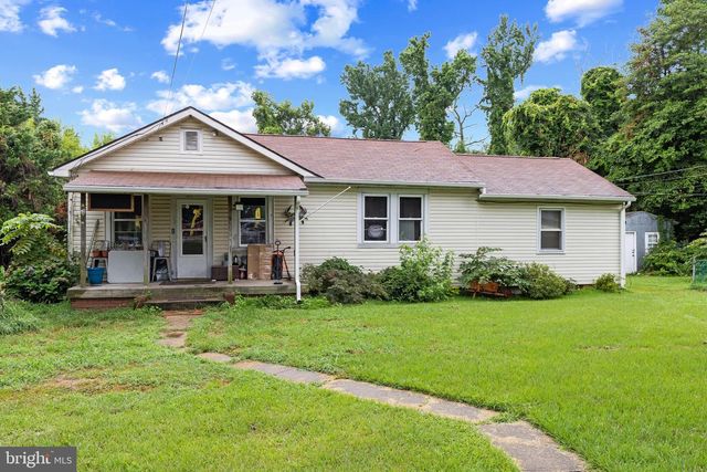 8002 FT SMALLWOOD RD, Baltimore, MD 21226