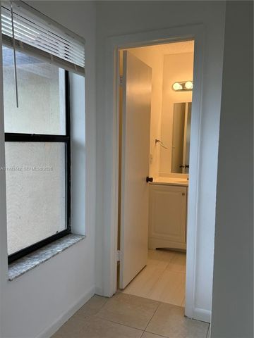 4221 W Mcnab Rd 42, Pompano Beach, FL 33069