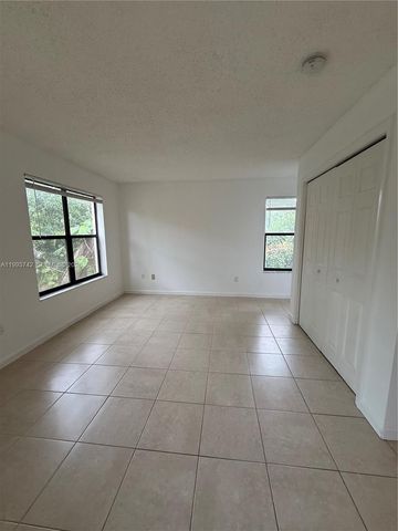 4221 W Mcnab Rd 42, Pompano Beach, FL 33069