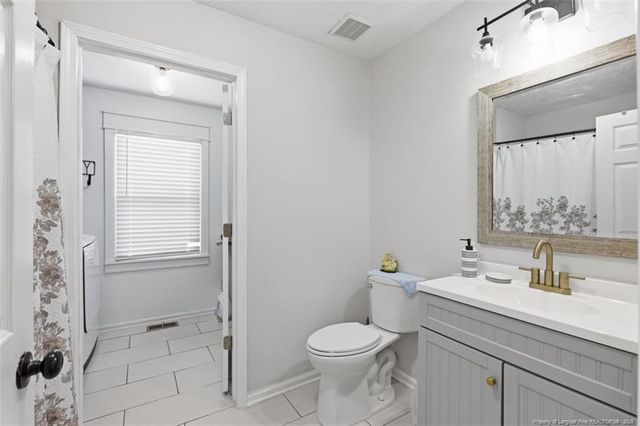 627 Sunnybrook Drive, Hope Mills, NC 28348