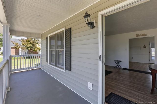 627 Sunnybrook Drive, Hope Mills, NC 28348