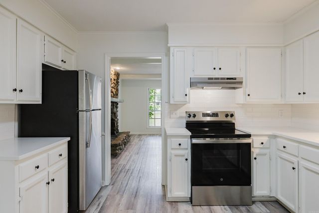 1605 Pickering Drive, Little Rock, AR 72211