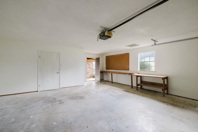 1605 Pickering Drive, Little Rock, AR 72211