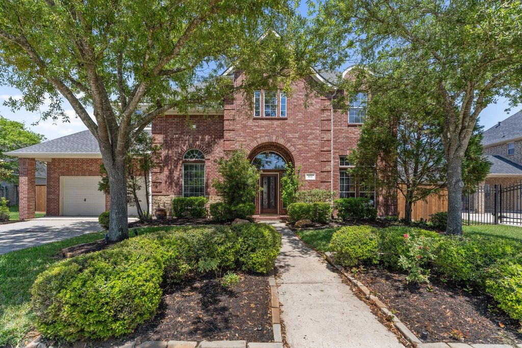 8611 Amy Brook Court, Humble, TX 77396
