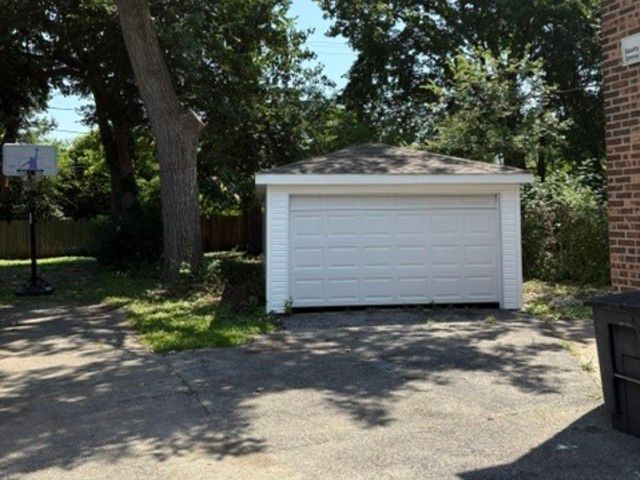 9737 S Merrill Avenue, Chicago, IL 60617