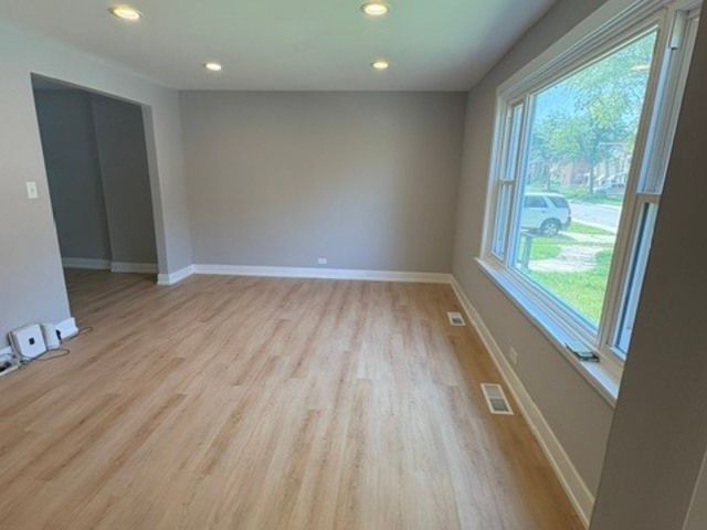 9737 S Merrill Avenue, Chicago, IL 60617