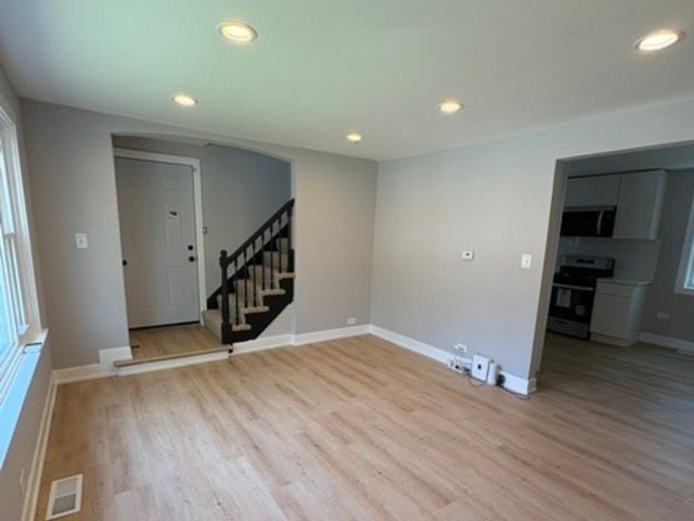 9737 S Merrill Avenue, Chicago, IL 60617