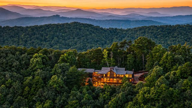 215 Snake Nation Overlook, Blue Ridge, GA 30513