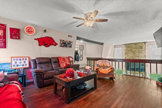 231 Independence Dr, Hot Springs, AR 71913