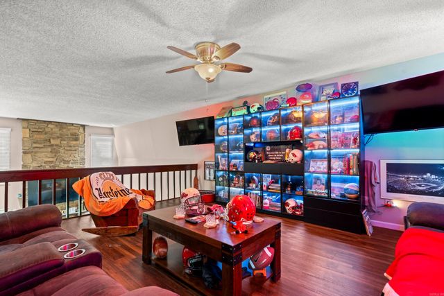 231 Independence Dr, Hot Springs, AR 71913