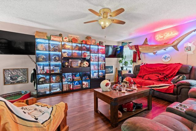 231 Independence Dr, Hot Springs, AR 71913