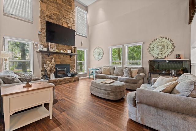 231 Independence Dr, Hot Springs, AR 71913