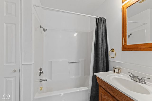 5548 S Randolph Street, Indianapolis, IN 46227