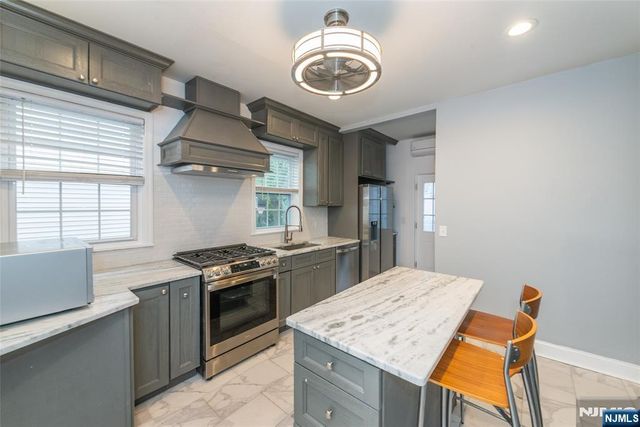 14 Grove Terrace, Montclair, NJ 07042