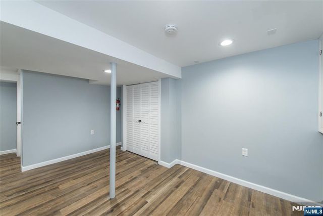 14 Grove Terrace, Montclair, NJ 07042