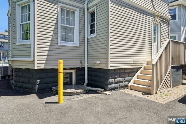 14 Grove Terrace, Montclair, NJ 07042