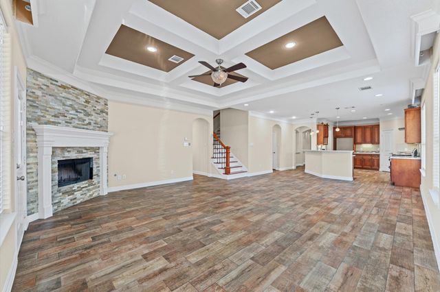 10447 Tree Hollow Circle, La Porte, TX 77571