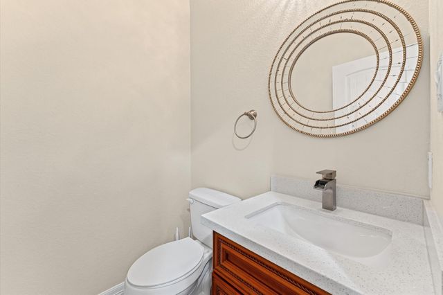 10447 Tree Hollow Circle, La Porte, TX 77571