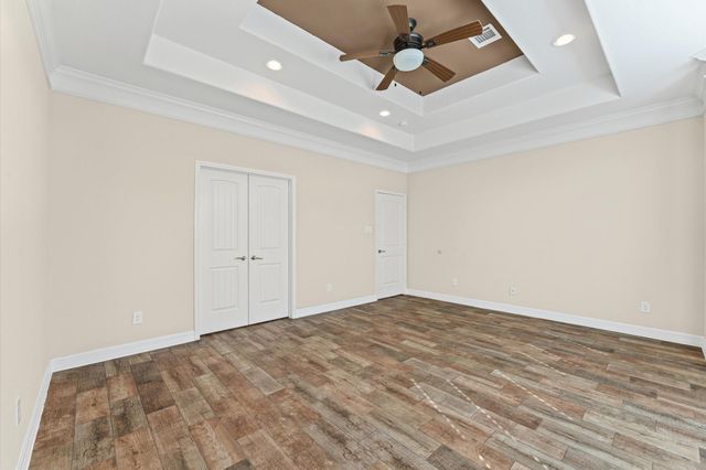 10447 Tree Hollow Circle, La Porte, TX 77571