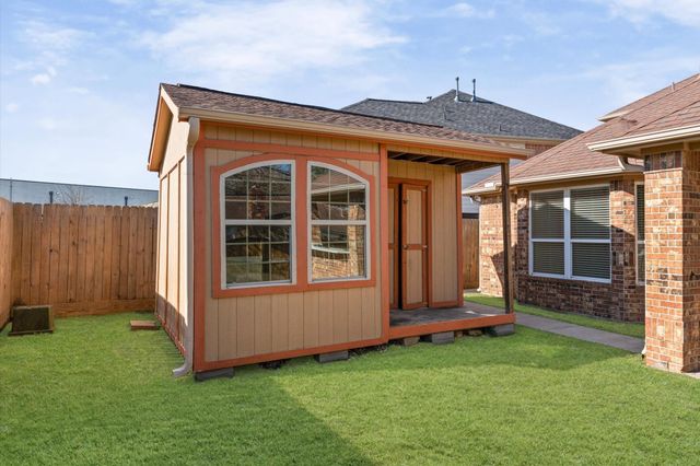 10447 Tree Hollow Circle, La Porte, TX 77571