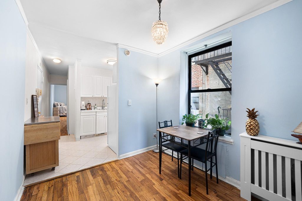 4 W 101st Street 1, New York (manhattan), NY 10025