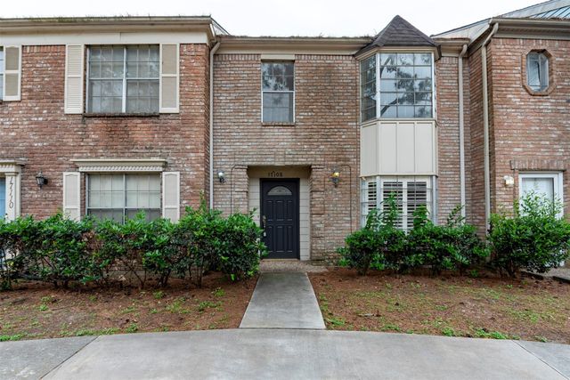 17108 Beaver Springs Drive 8, Houston, TX 77090